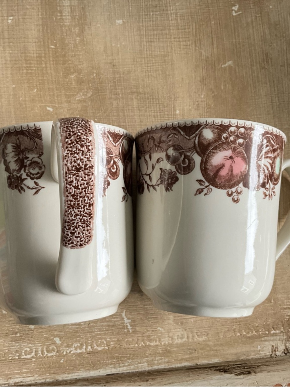 JOHNSON Brothers His Majesty (England 1883 Backstamp) Coffee Mugs Set of 2